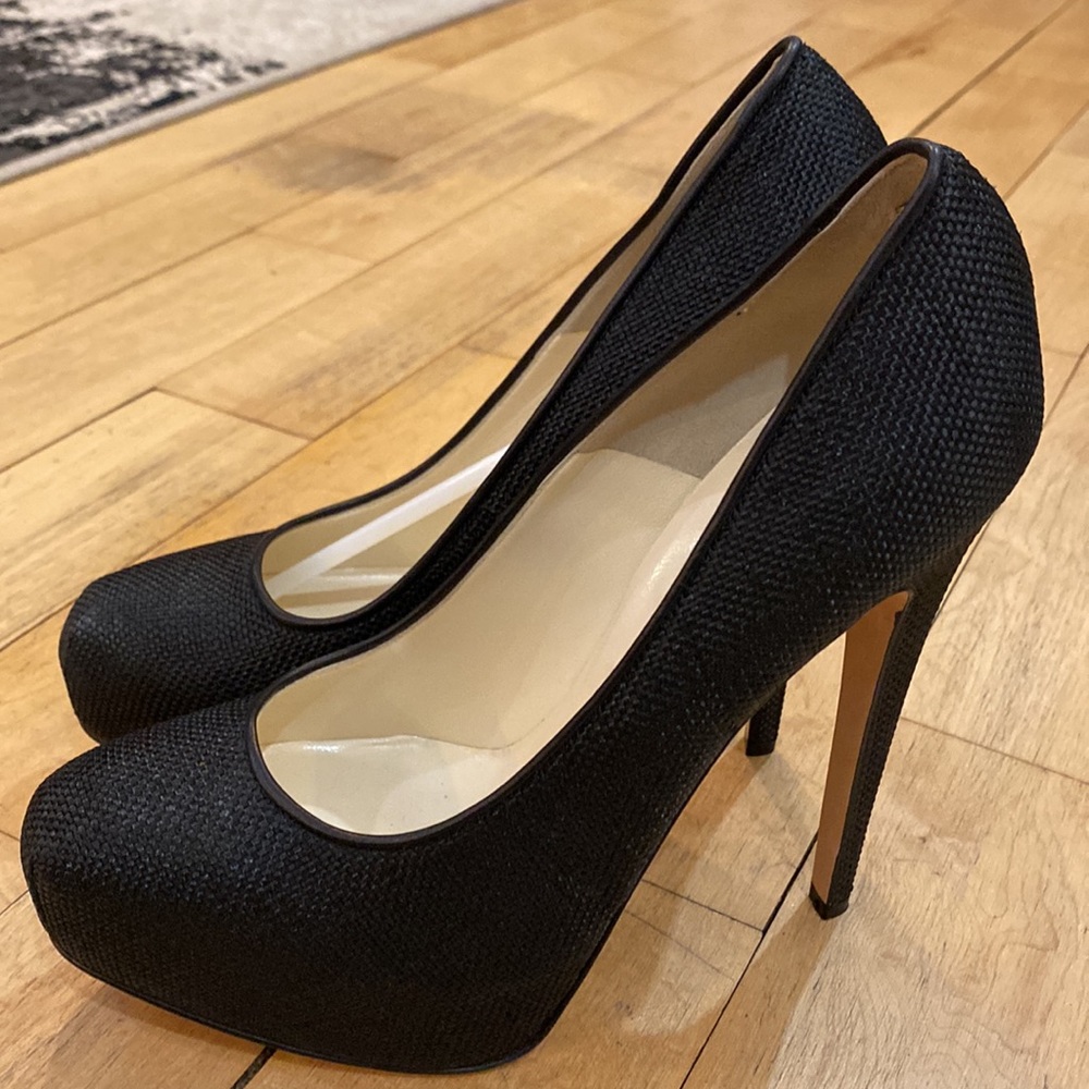 NWT Brian Atwood Maniac Pump Sz 39